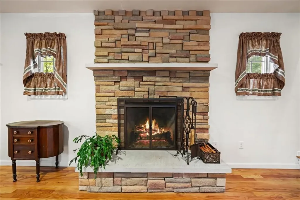 171 Weed Road Pine Bush NY 12566