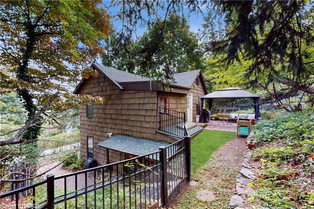 1090 Route 9w S Nyack NY 10960