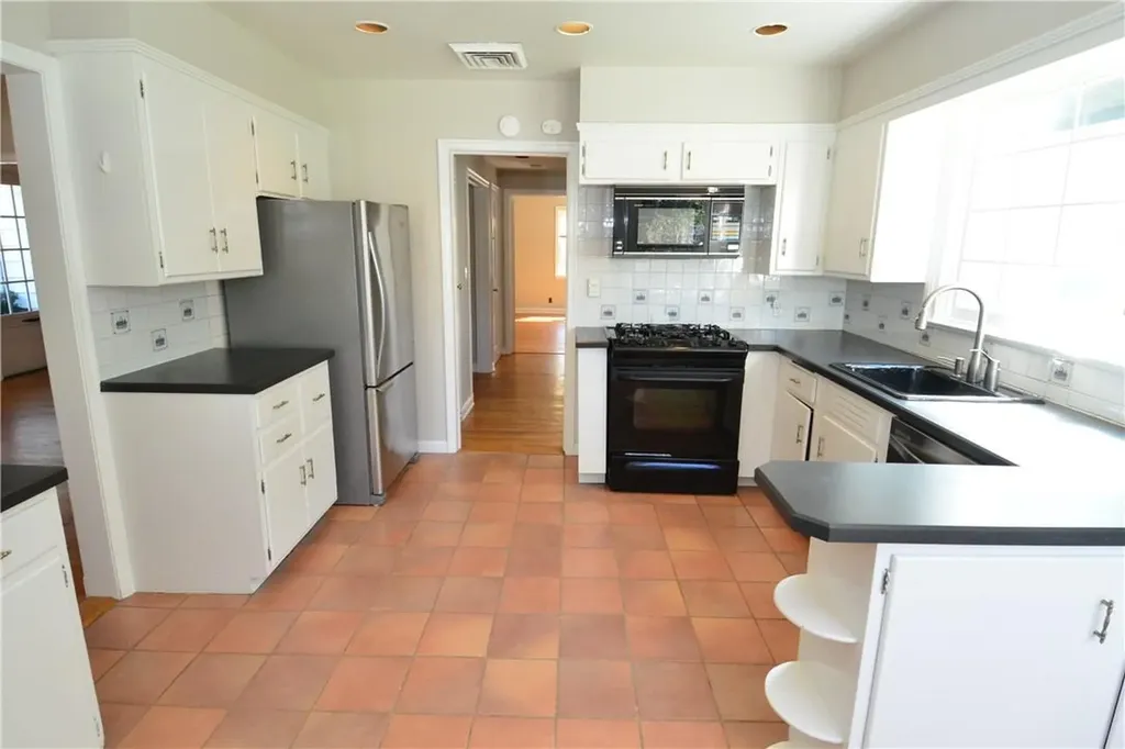 25 Hathaway Road Bronxville NY 10708