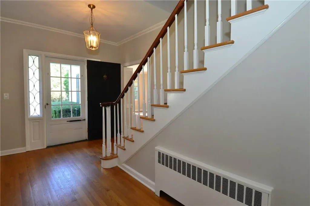 25 Hathaway Road Bronxville NY 10708