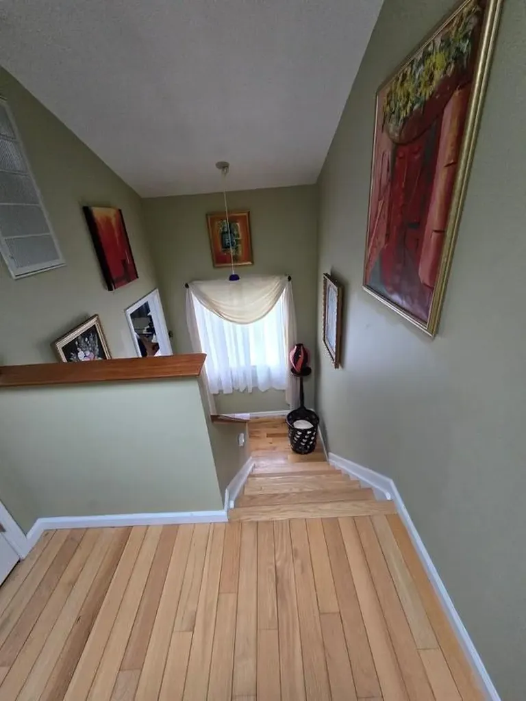 81 Marian Court Warwick NY 10990