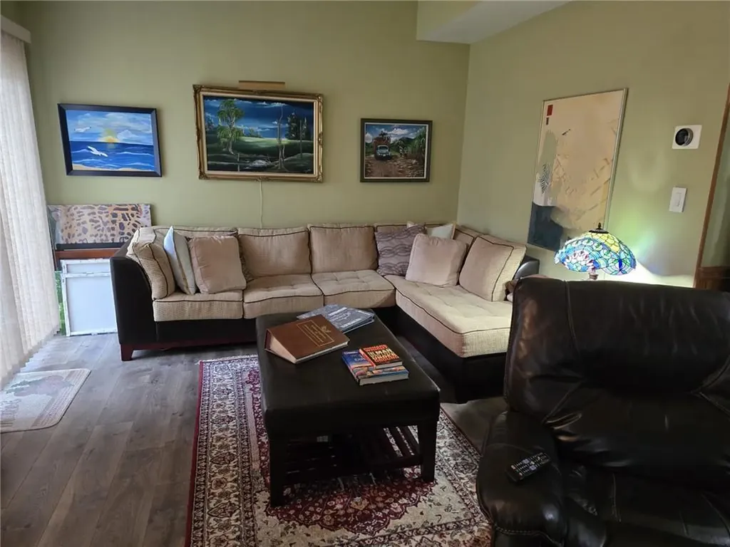 81 Marian Court Warwick NY 10990