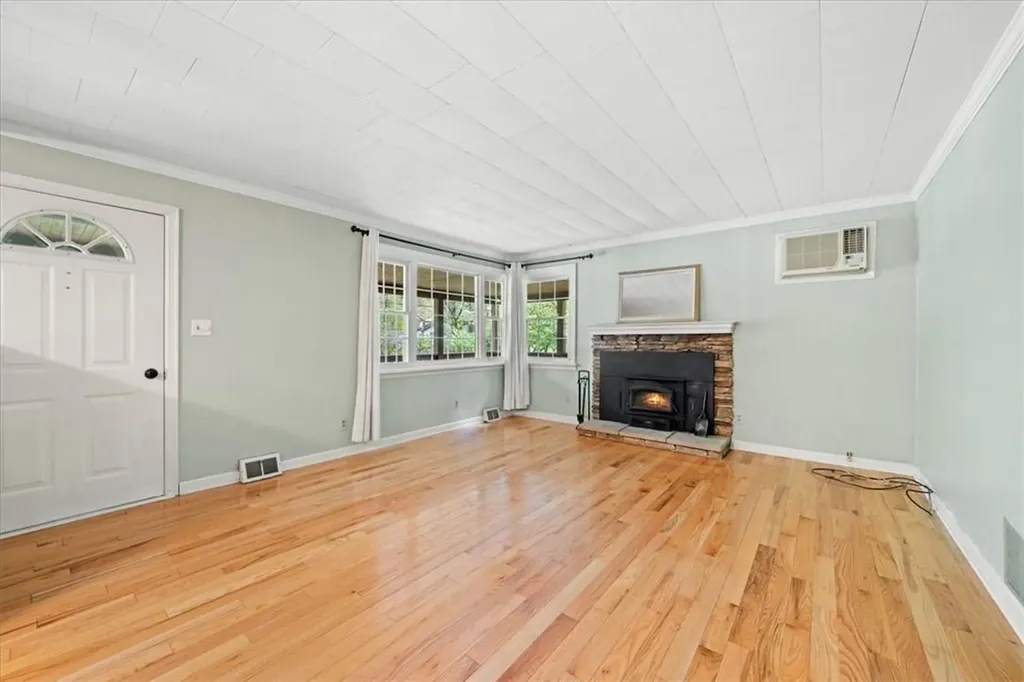 147 Marl Road Pine Bush NY 12566