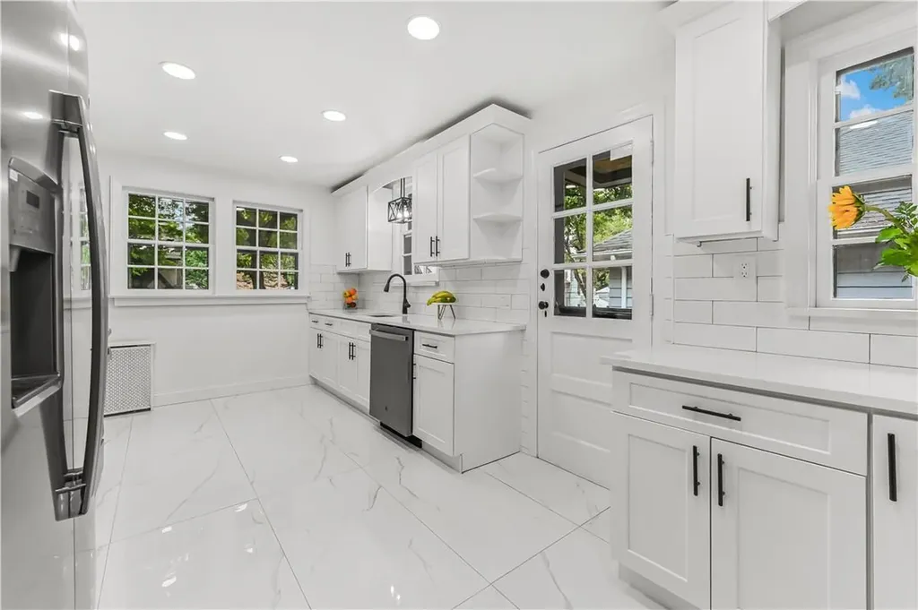 383 Collins Avenue Mount Vernon NY 10552