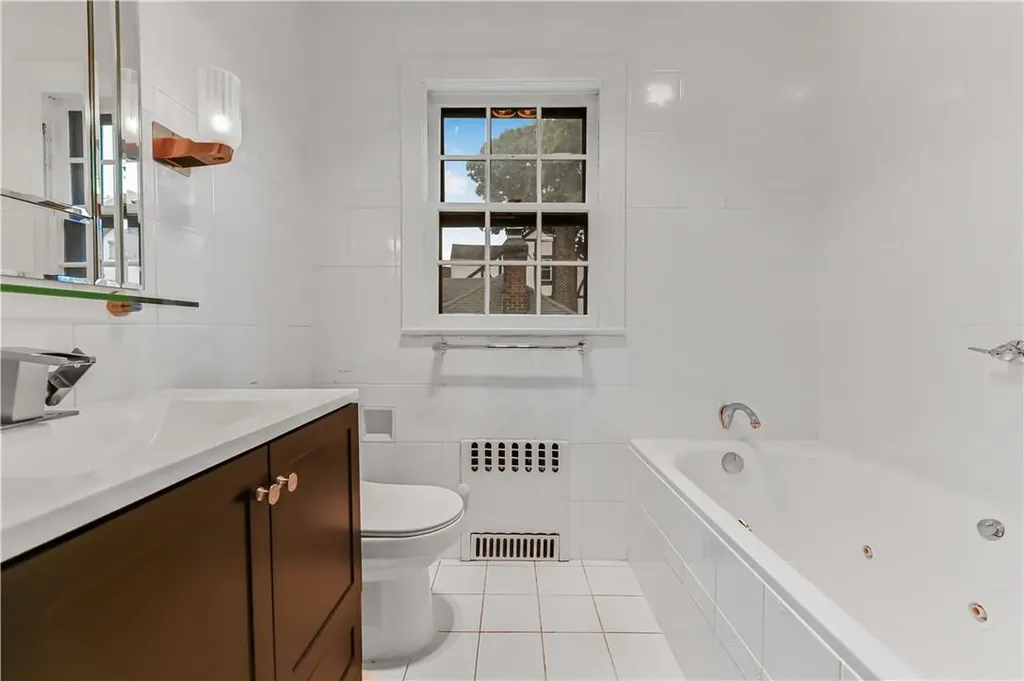 383 Collins Avenue Mount Vernon NY 10552