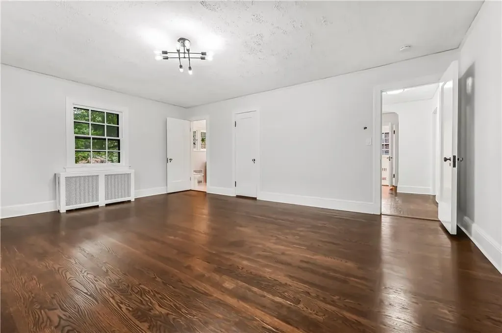 383 Collins Avenue Mount Vernon NY 10552