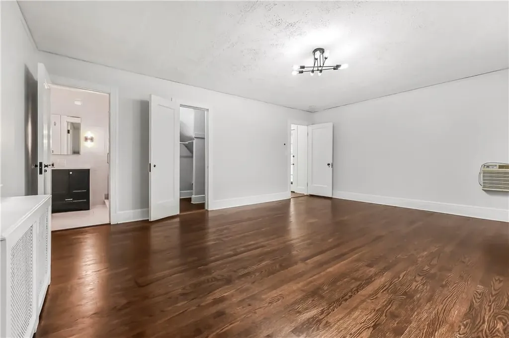 383 Collins Avenue Mount Vernon NY 10552