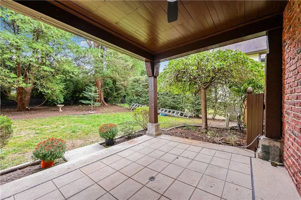 383 Collins Avenue Mount Vernon NY 10552