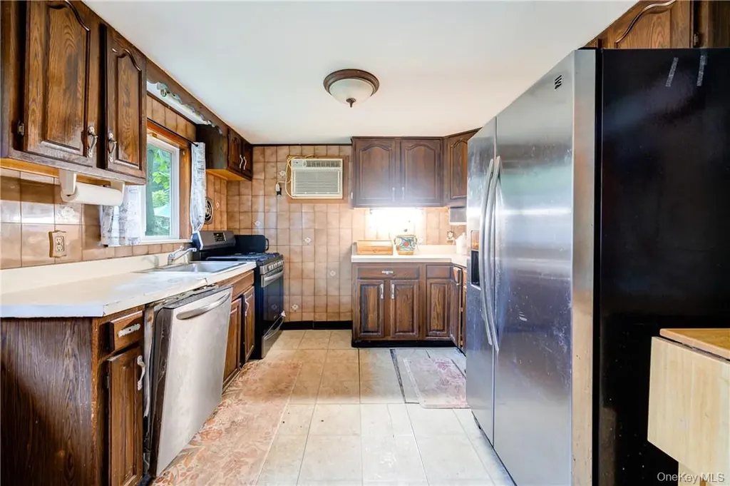 2125 State Route 300 Wallkill NY 12589