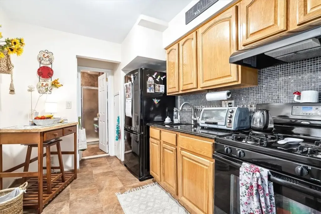 2414 Woodhull Avenue Bronx NY 10469