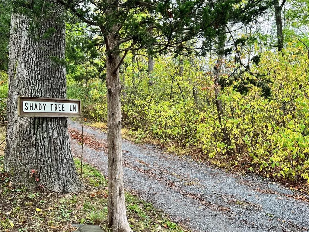 8 Shady Tree Lane Poughkeepsie NY 12603