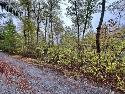 8 Shady Tree Lane Poughkeepsie NY 12603