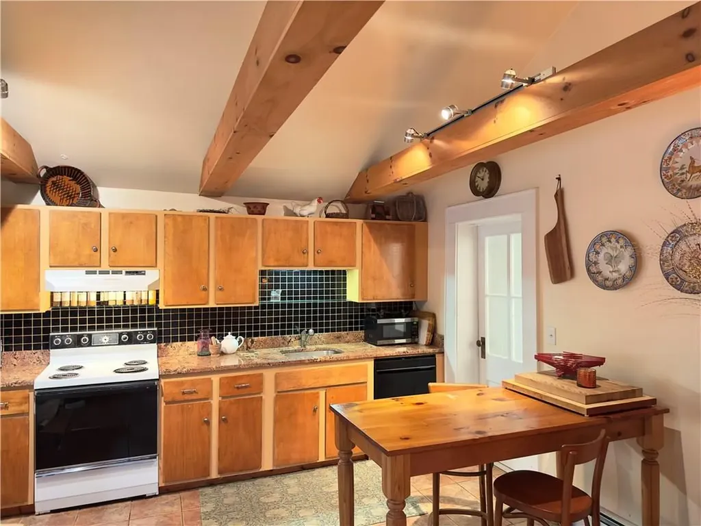 134 River Road Rhinebeck NY 12572