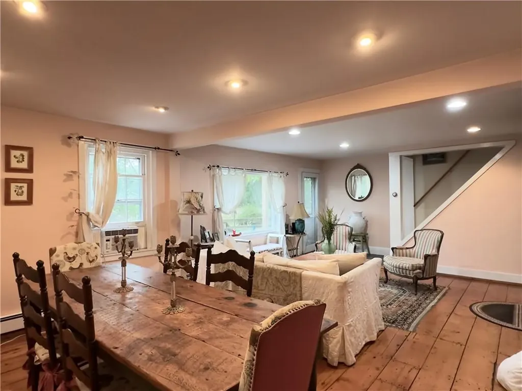 134 River Road Rhinebeck NY 12572