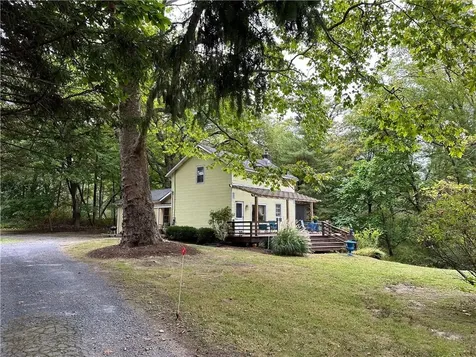 134 River Road Rhinebeck NY 12572