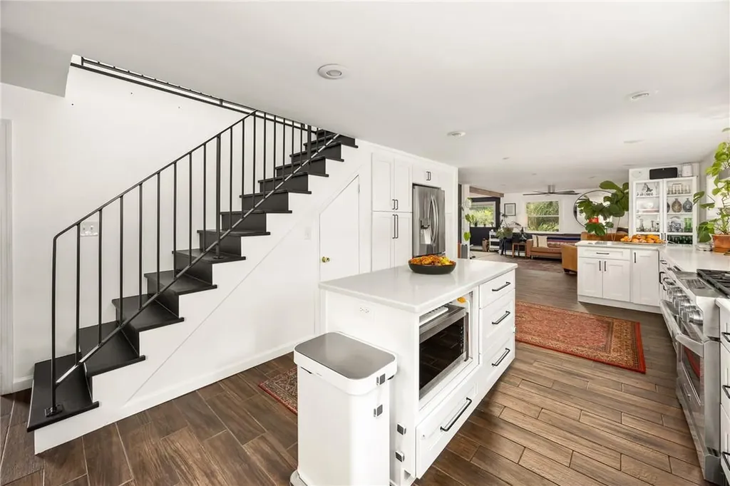 843 Van Wagner Road Poughkeepsie NY 12601