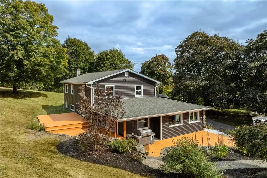 843 Van Wagner Road Poughkeepsie NY 12601