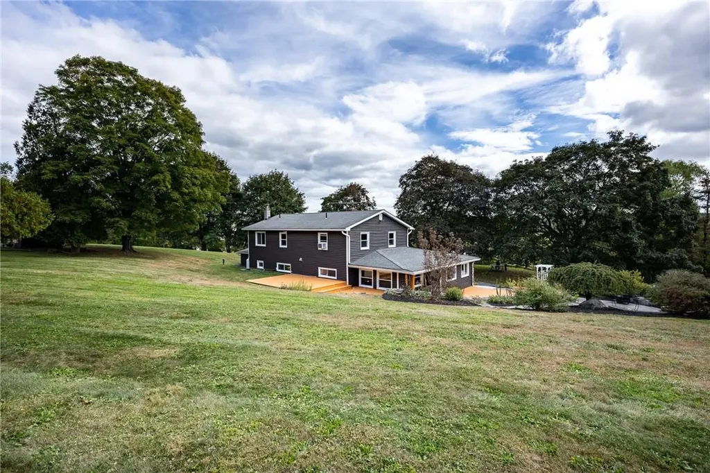 843 Van Wagner Road Poughkeepsie NY 12601