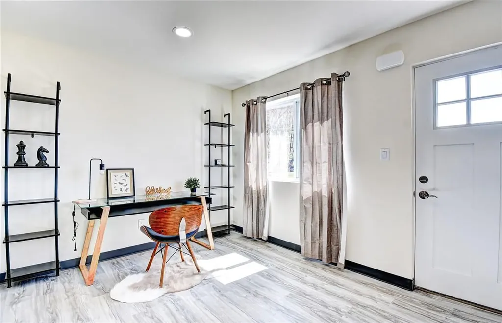 35 Levy Place Saugerties NY 12477