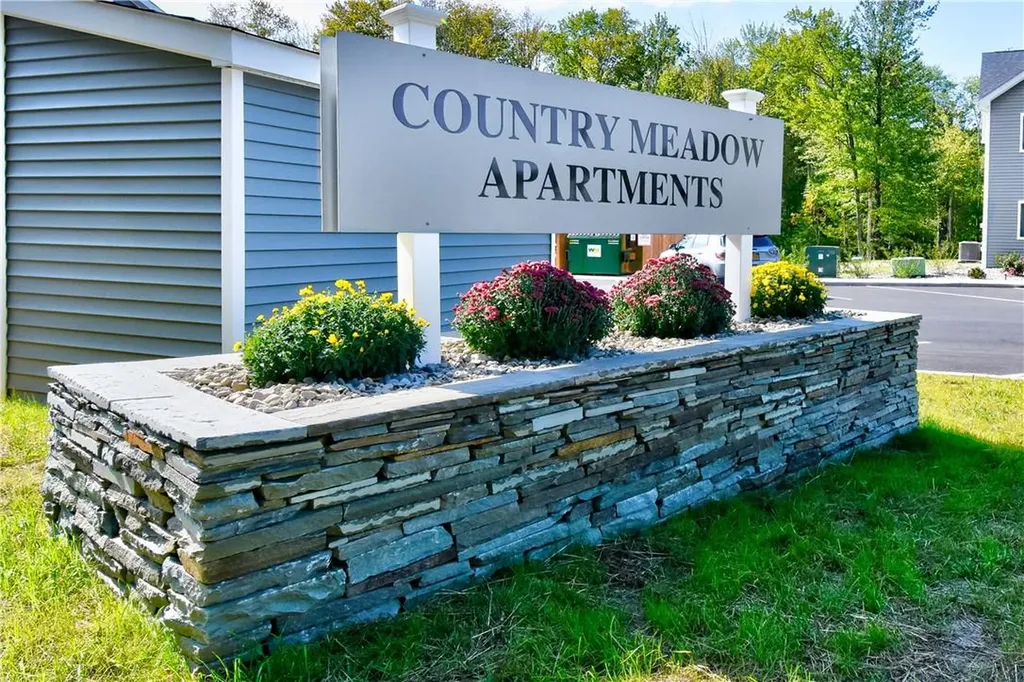35 Levy Place Saugerties NY 12477