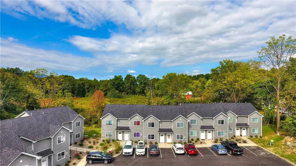 35 Levy Place Saugerties NY 12477
