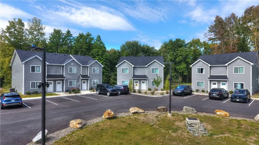 35 Levy Place Saugerties NY 12477