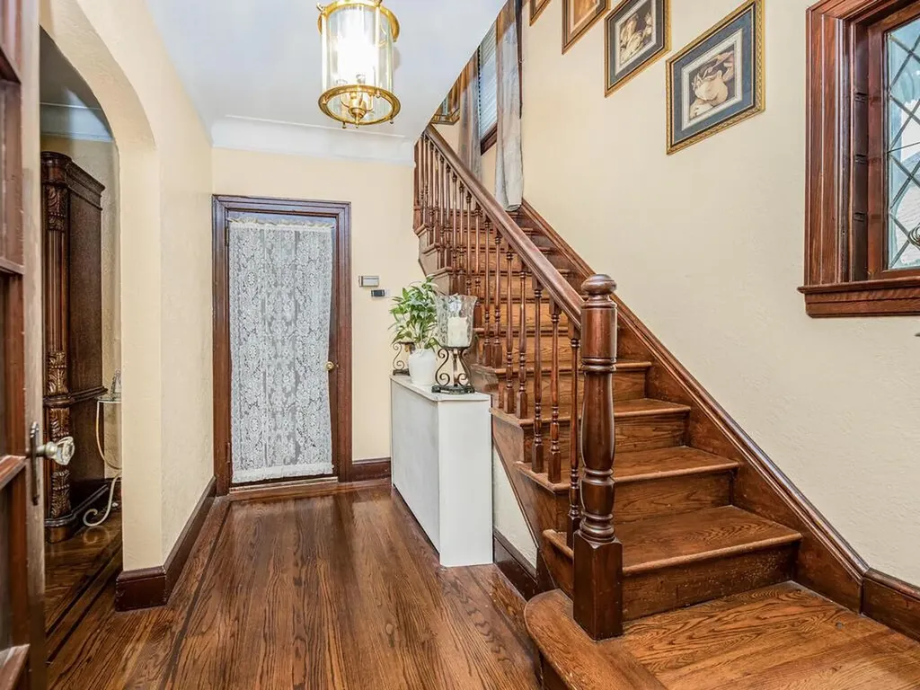 65 Minerva Drive Yonkers NY 10710