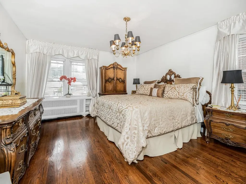 65 Minerva Drive Yonkers NY 10710