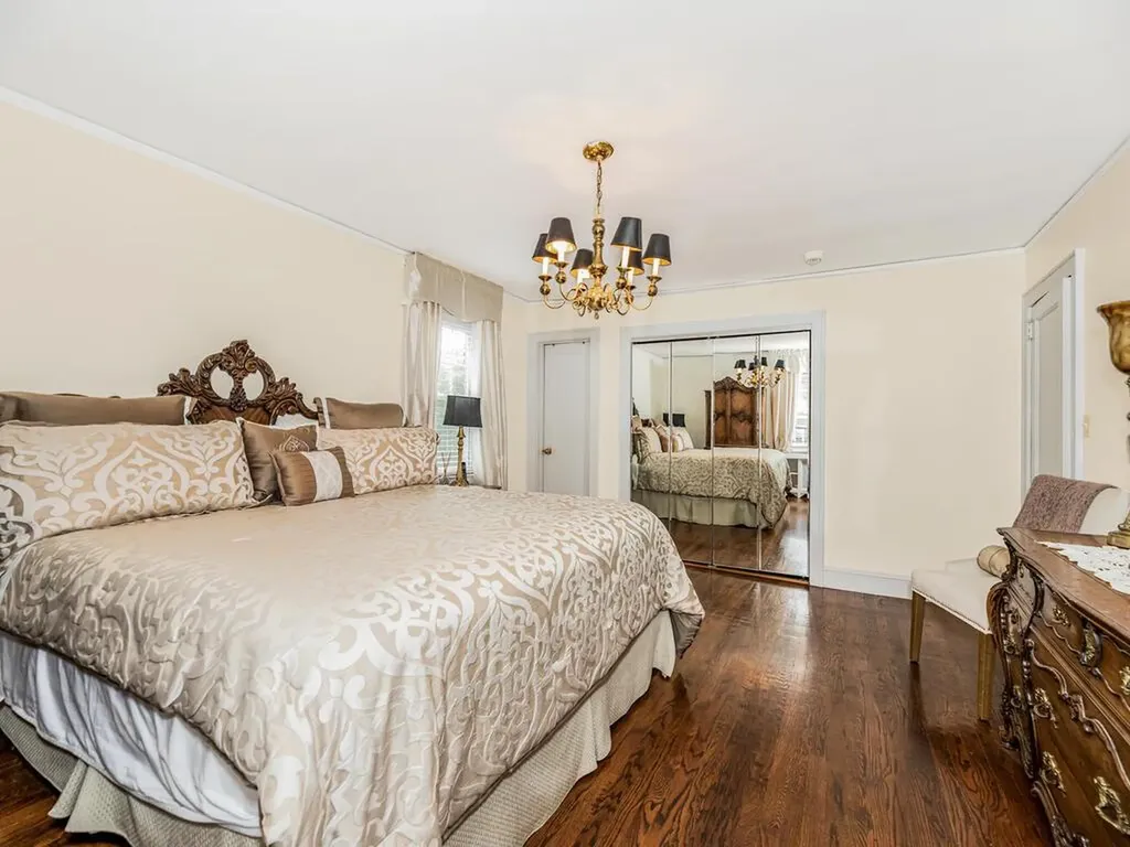 65 Minerva Drive Yonkers NY 10710