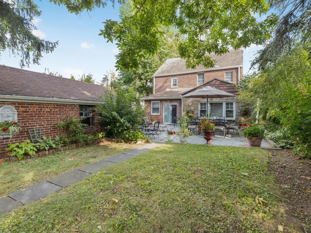 65 Minerva Drive Yonkers NY 10710