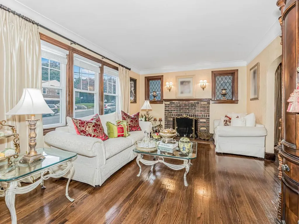 65 Minerva Drive Yonkers NY 10710