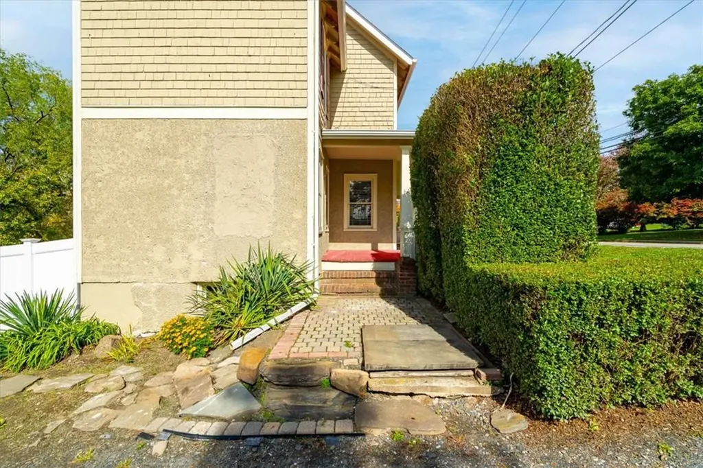 96 S Main Street Florida NY 10921