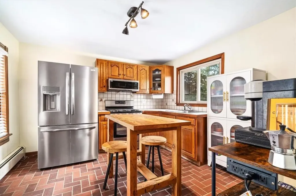 96 S Main Street Florida NY 10921