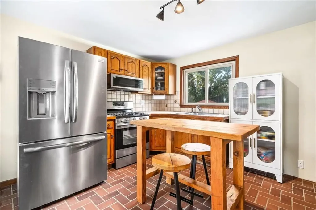 96 S Main Street Florida NY 10921