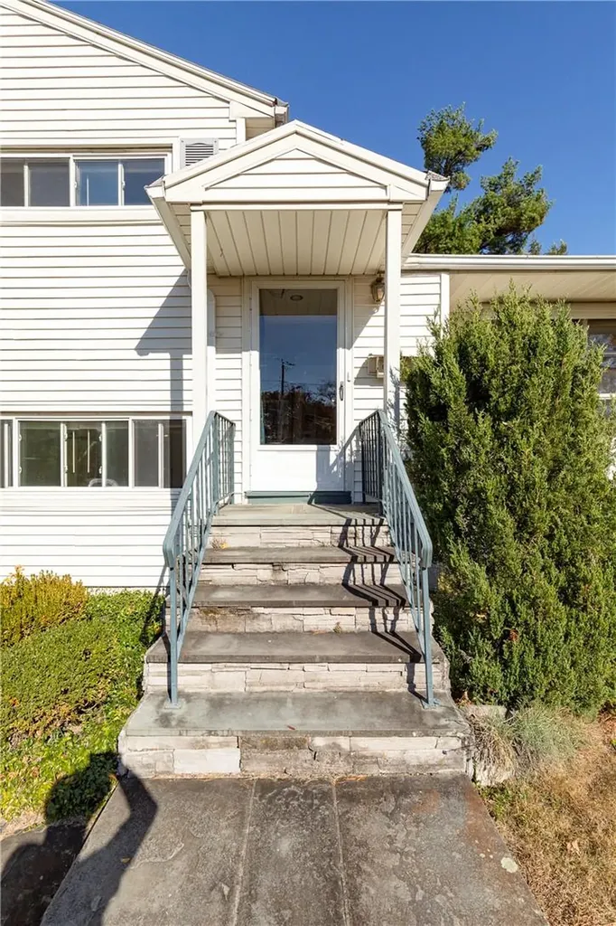 1 Lynbrook Road Poughkeepsie NY 12603