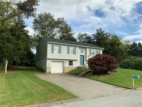 27 Sycamore Boulevard Wingdale NY 12594