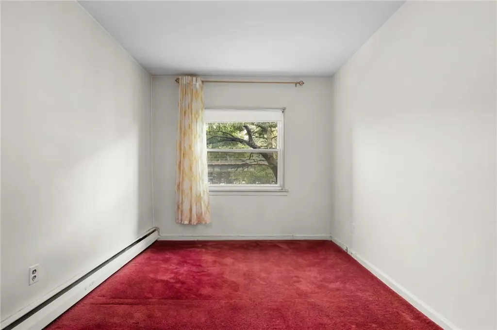2537 Cruger Avenue Bronx NY 10467
