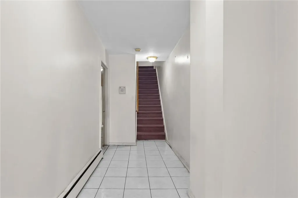 2537 Cruger Avenue Bronx NY 10467