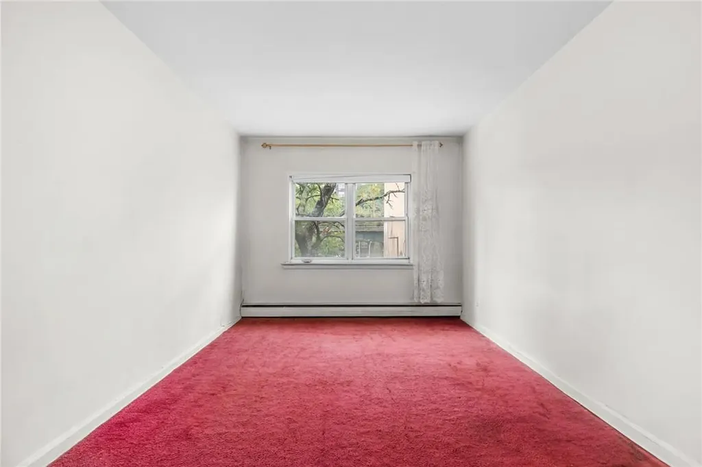 2537 Cruger Avenue Bronx NY 10467