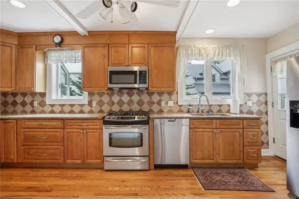 5 Shadow Lane Larchmont NY 10538