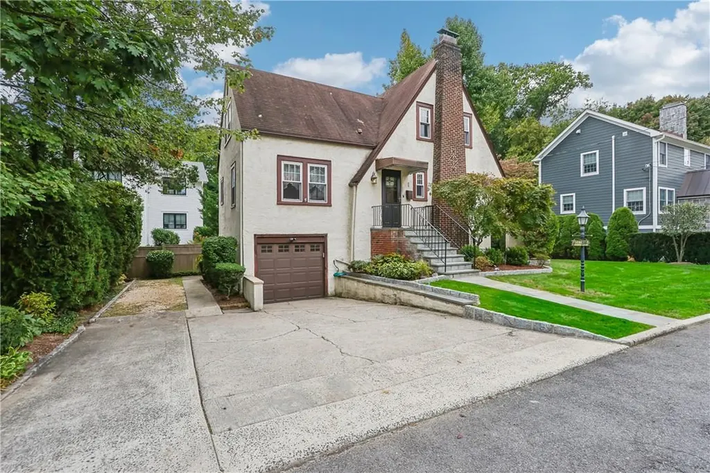 5 Shadow Lane Larchmont NY 10538