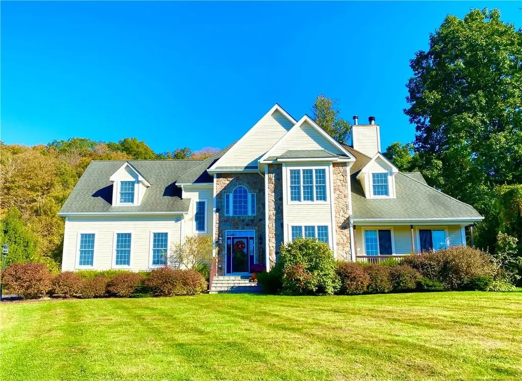 107 Somerset Drive Patterson NY 12563