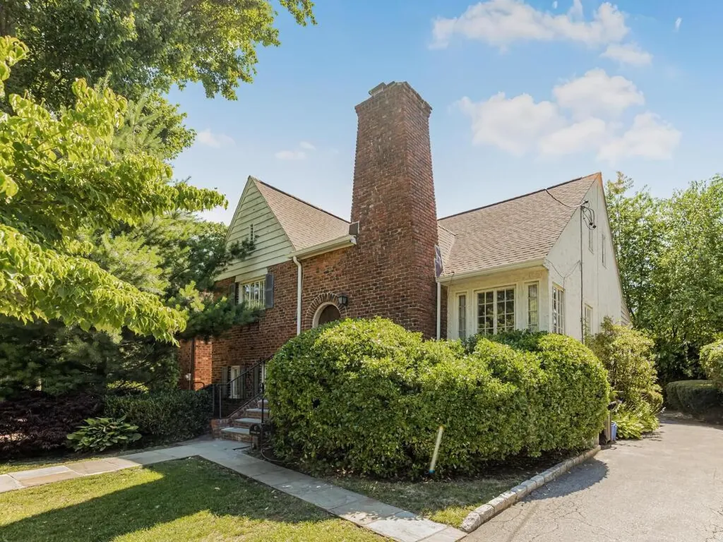 47 Rockridge Road Mount Vernon NY 10552