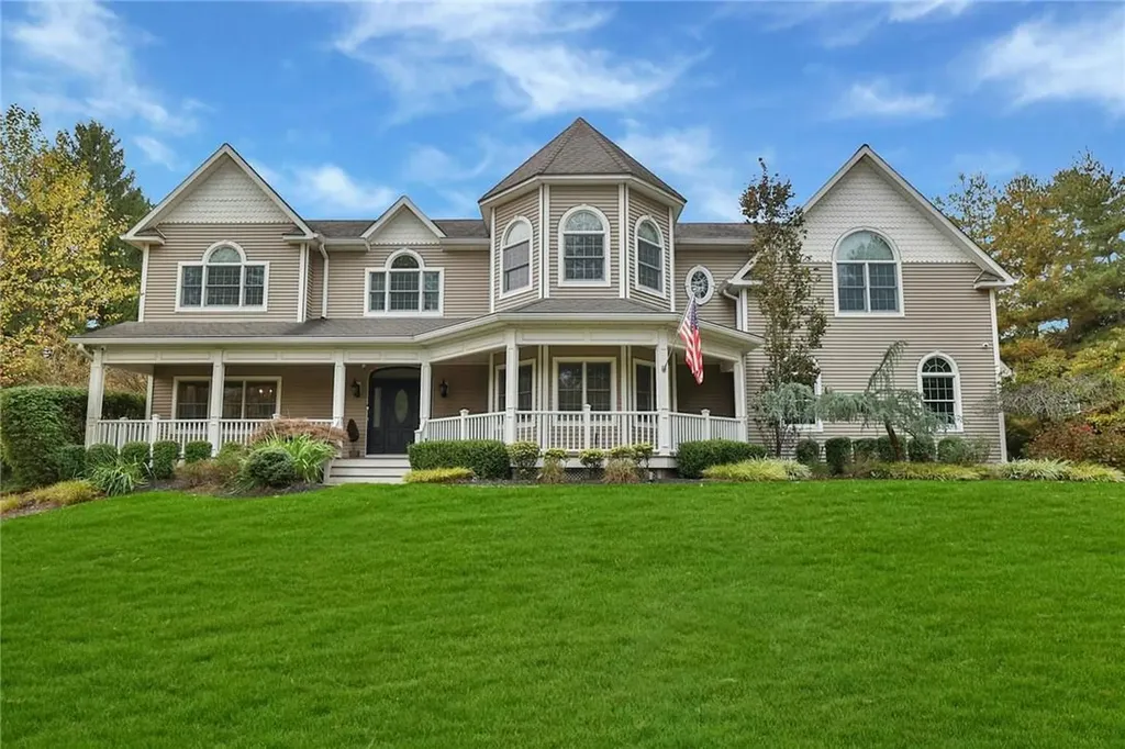 283 Sickletown Road West Nyack NY 10994