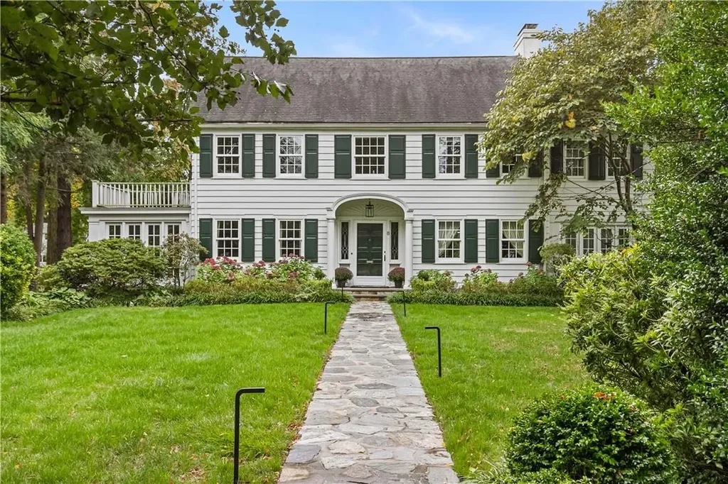8 Wayside Lane Scarsdale NY 10583