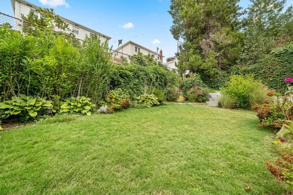 126 Murray Avenue Yonkers NY 10704