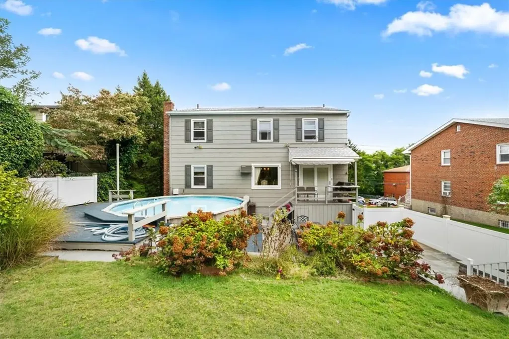 126 Murray Avenue Yonkers NY 10704
