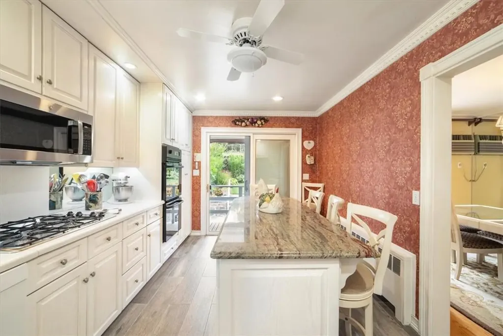 126 Murray Avenue Yonkers NY 10704
