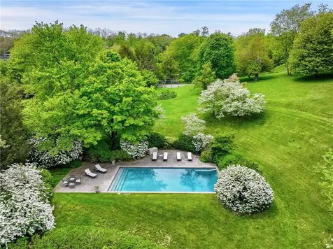 504-524 Guard Hill Road Bedford NY 10506