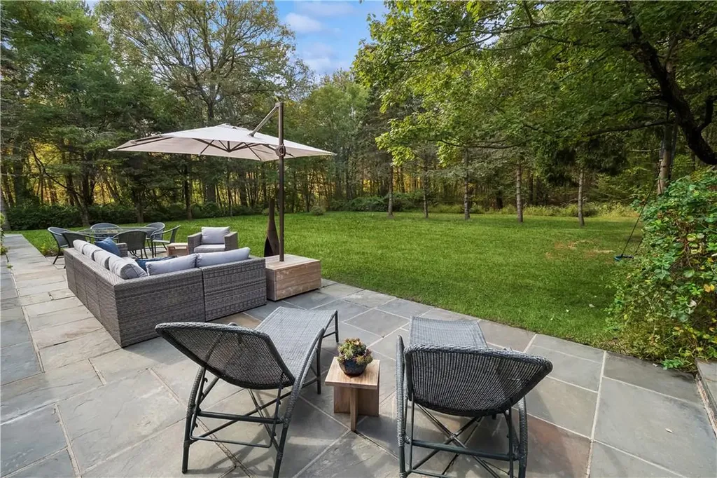 562 E Mountain Road N Cold Spring NY 10516
